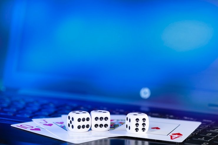 w11poker user Mobile user and Brand